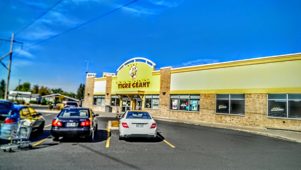 Tigre Géant | 3520 QC-132, Sainte-Catherine, QC J5C 1V9, Canada | Phone: (450) 638-7624