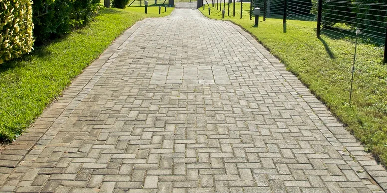 central paving | 14 Norcrest Dr, North York, ON M6L 2T2, Canada | Phone: (416) 991-9967