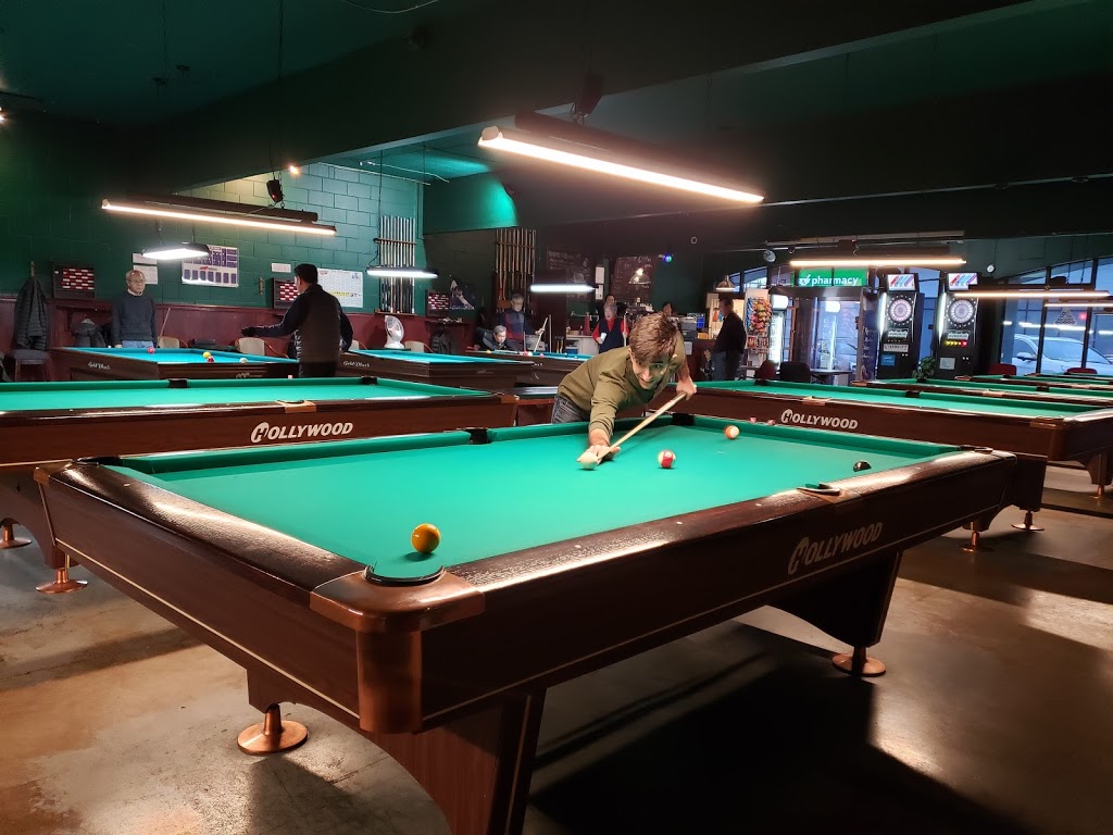 Cue World Billiards Cafe | 1047 Ridgeway Ave, Coquitlam, BC V3J 1S6, Canada | Phone: (604) 931-8055