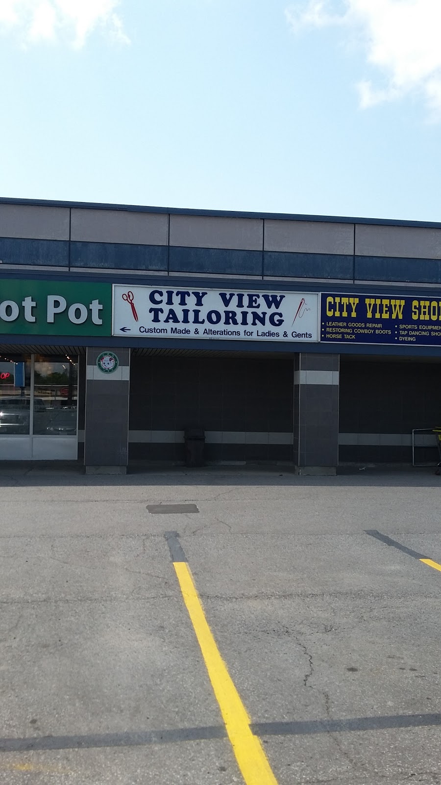 City View Tailoring | 1516 Merivale Rd, Nepean, ON K2G 3J6, Canada | Phone: (613) 225-1241
