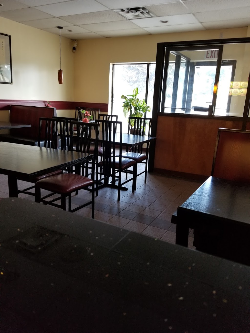 Golden Pine Chinese Restaurant | 2 Glenabbey Dr, Courtice, ON L1E 1C1, Canada | Phone: (905) 240-5888