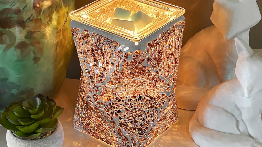 Scentsy Sonya Pelletier conseillère indépendante | 5572 Chem. du Quai, Lac-Kénogami, QC G7X 7V6, Canada | Phone: (581) 560-8985