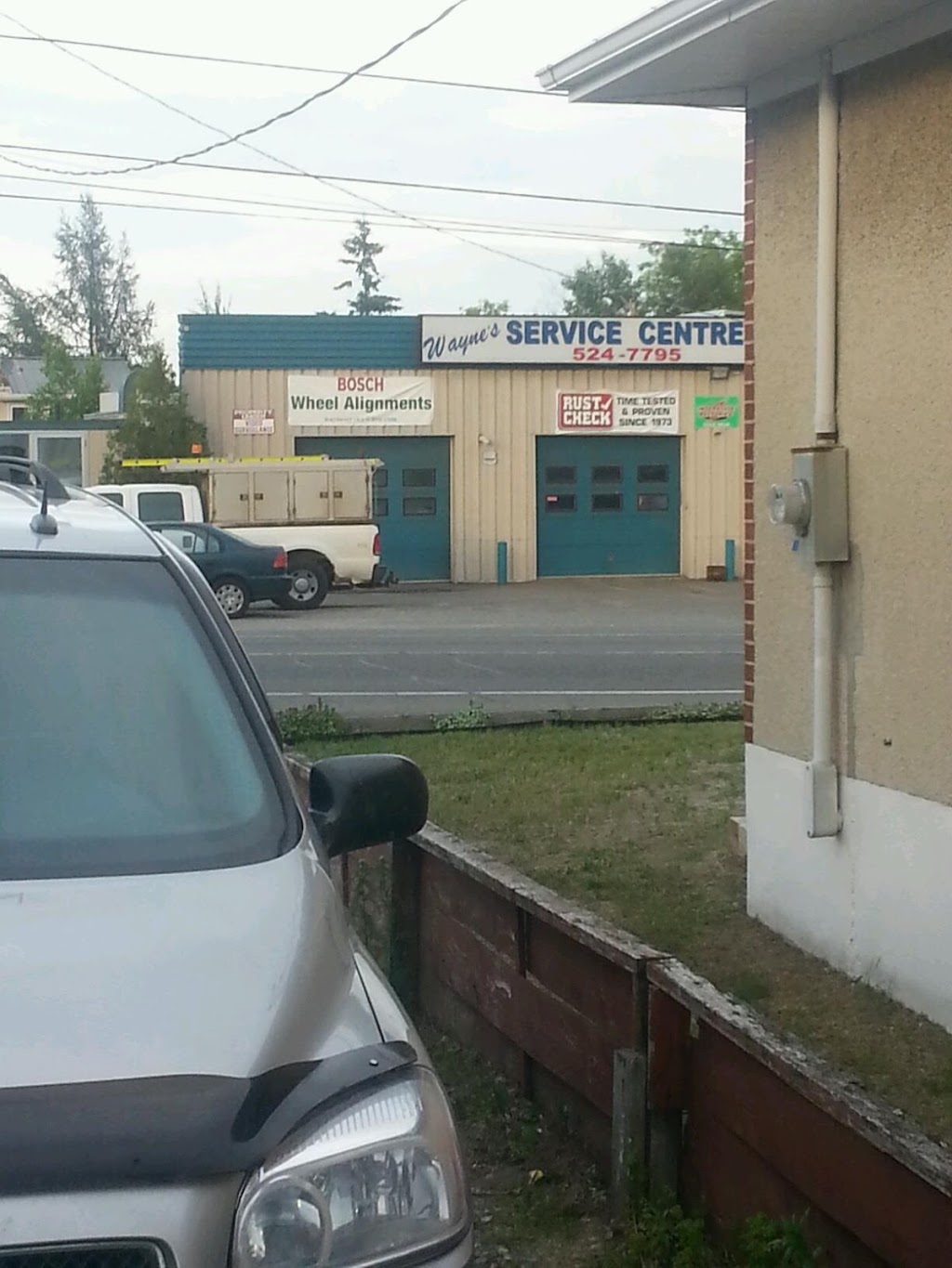 Waynes Service Ctr | 58 2nd Ave N, Sudbury, ON P3B 3L8, Canada | Phone: (705) 524-7795