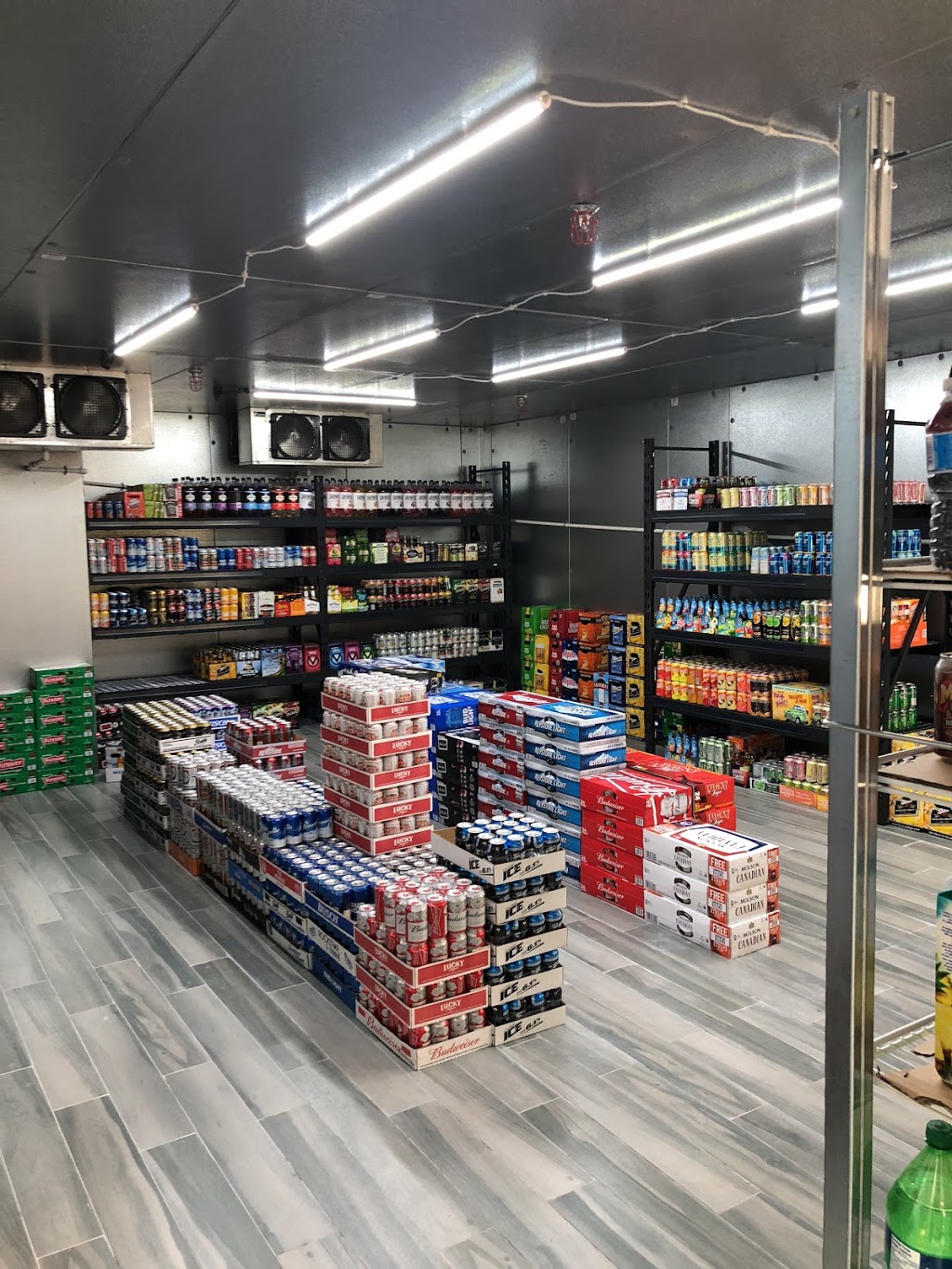 Hills Boss Liquor | 3751 8 Ave SW, Edmonton, AB T6X 2G6, Canada | Phone: (780) 757-2677