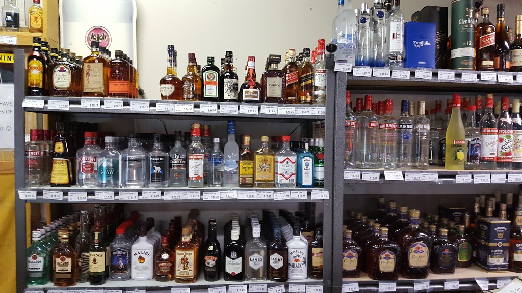 Queen’s Liquor Store | 1110 Ewen Ave, New Westminster, BC V3M 5E4, Canada | Phone: (604) 553-9655