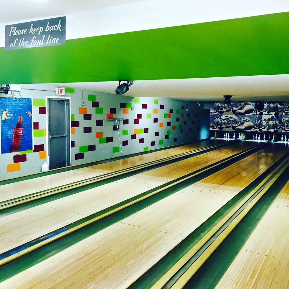 Elgin Bowling Lanes | 15 Church St, Elgin, ON K0G 1E0, Canada | Phone: (613) 929-2695