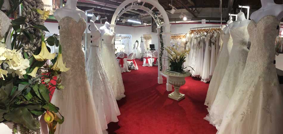 Gemini Bridal Prom Tuxedo Centre | 4142 101 St NW, Edmonton, AB T6E 0A5, Canada | Phone: (780) 760-1212