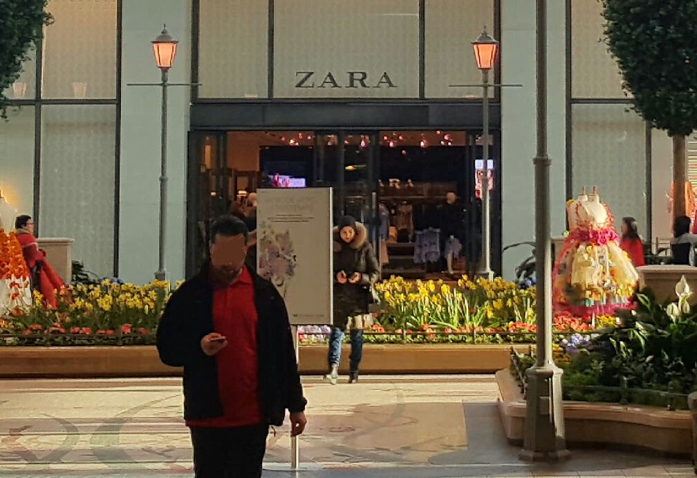 Zara | 3035 Boulevard le Carrefour, Laval, QC H7T 1C7, Canada | Phone: (450) 902-0190