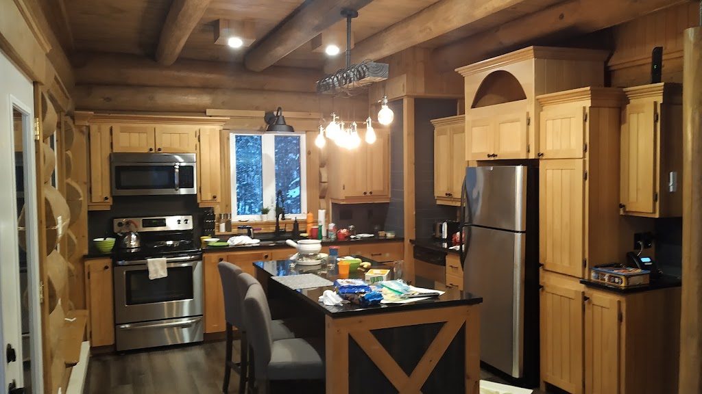 Chalet Le Raton-Laveur | 517 Rue des Maisons de Bois, Sainte-Christine-dAuvergne, QC G0A 1A0, Canada | Phone: (877) 629-1233