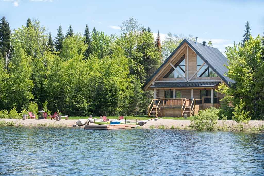 Au Chalet en Bois Rond | 325 Rang Saint Jacques, Sainte-Christine-dAuvergne, QC G0A 1A0, Canada | Phone: (418) 329-1233