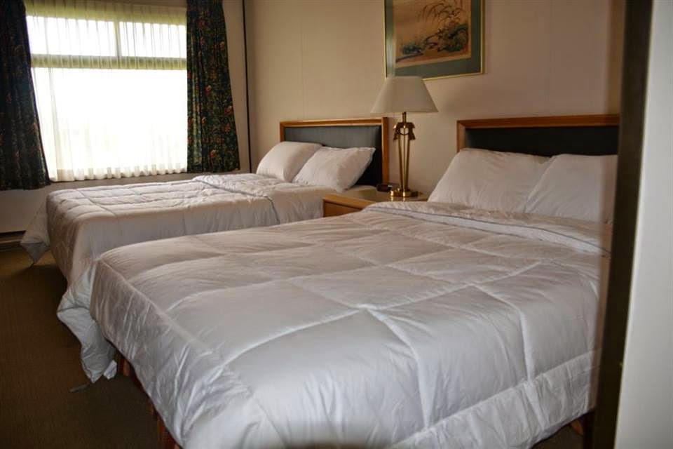 KCs Country Inn | 984 Burton Rd, Vars, ON K0A 3H0, Canada | Phone: (613) 443-3983