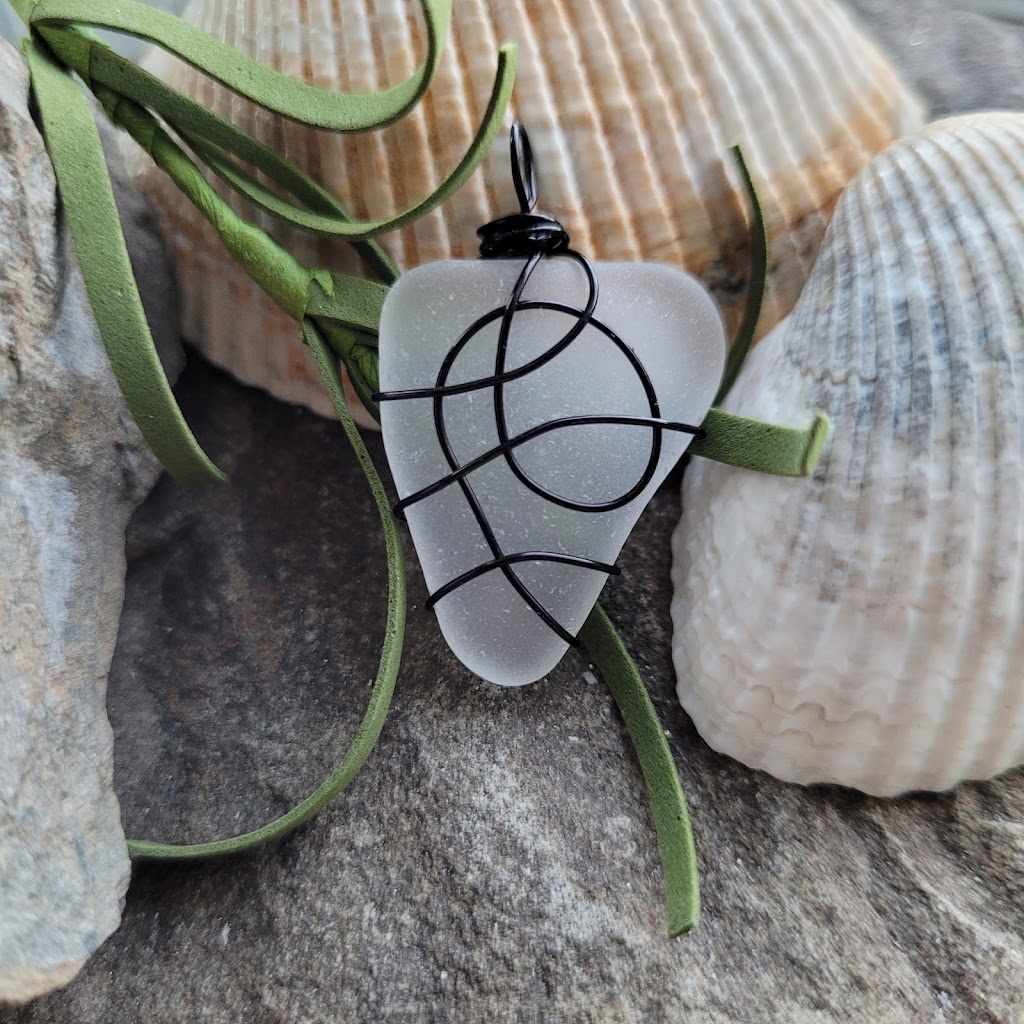 Shannon’s Seaglass Collections | 17390 Rue Antoine-Faucon, Pierrefonds, QC H9J 3S9, Canada | Phone: (514) 626-7812