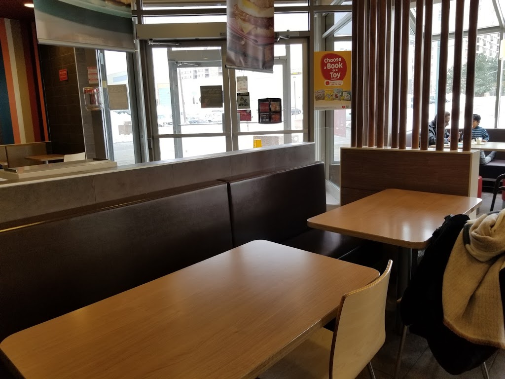 McDonalds | Town Centre, 31 Tapscott Rd, Scarborough, ON M1B 4Y7, Canada | Phone: (416) 754-8071