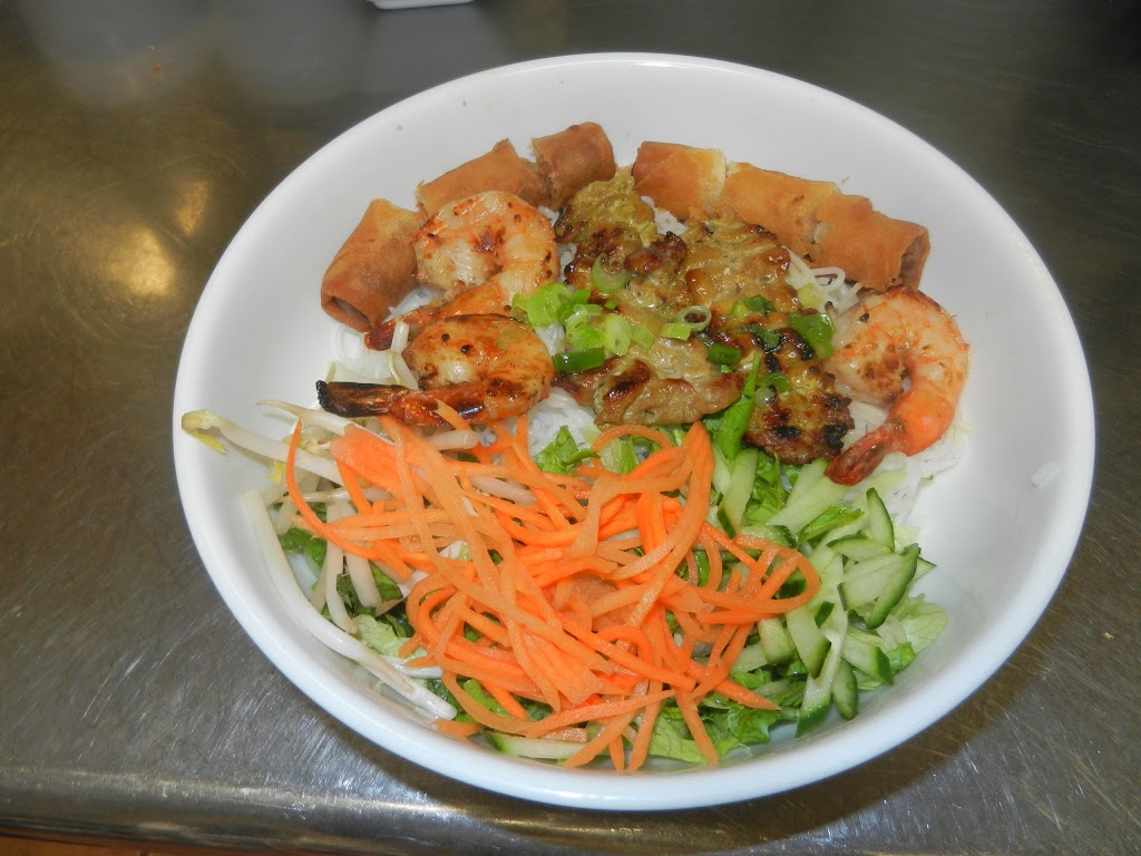 Barrhaven Vietnamese Restaurant | 3777 Strandherd Dr, Nepean, ON K2J 4B1, Canada | Phone: (613) 825-4567