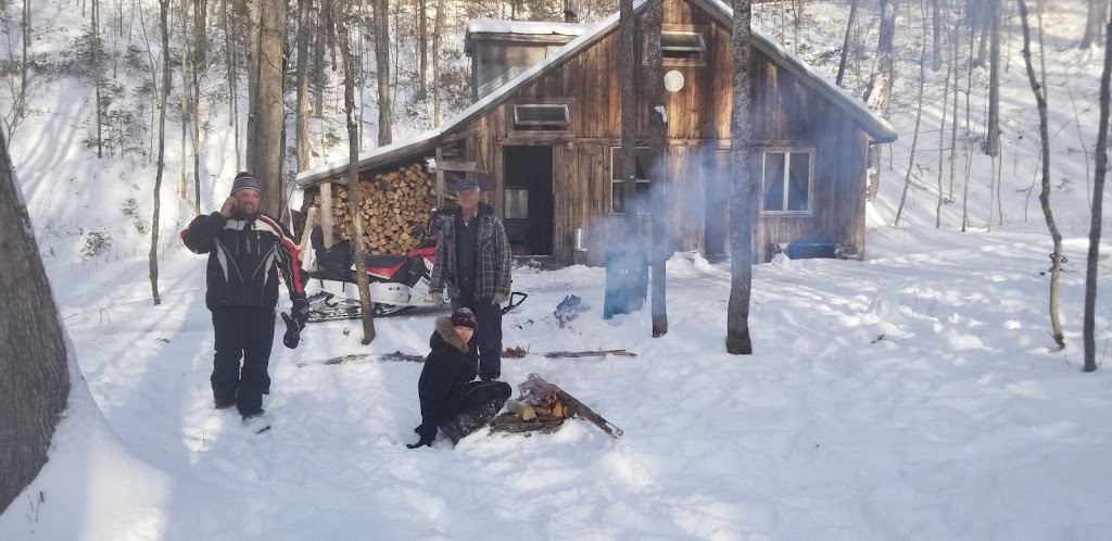 Ferme Juste"O"Lait | 2336 principale, Saint-Édouard, QC G0S 1Y0, Canada | Phone: (581) 999-2287