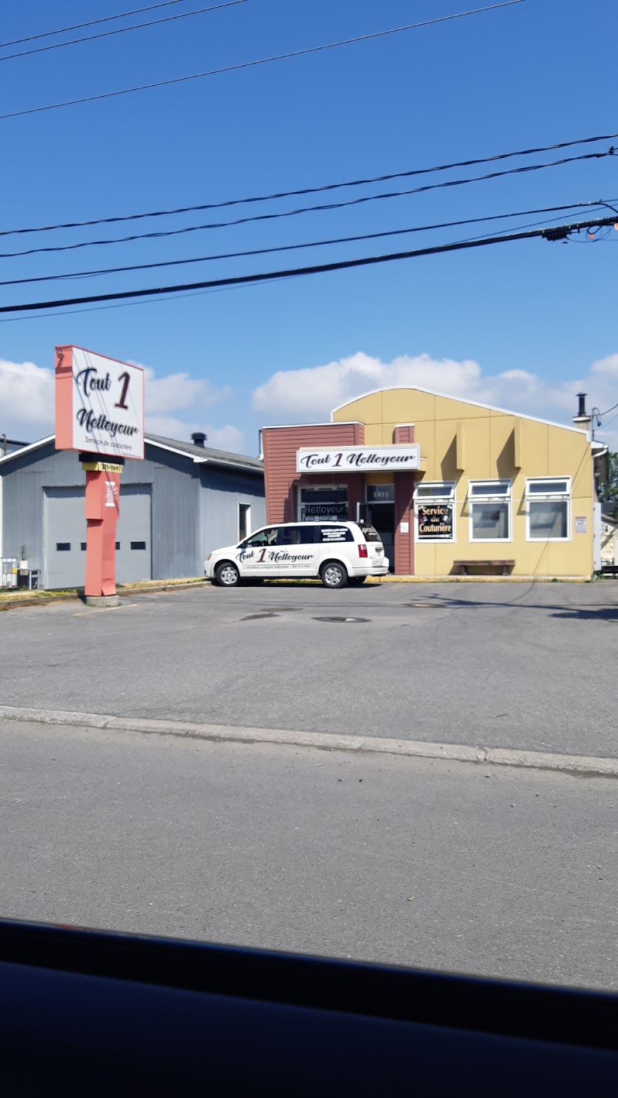 Tout Un Nettoyeur | 1415 Boulevard Monseigneur-Langlois, Salaberry-de-Valleyfield, QC J6S 1C1, Canada | Phone: (450) 371-7691