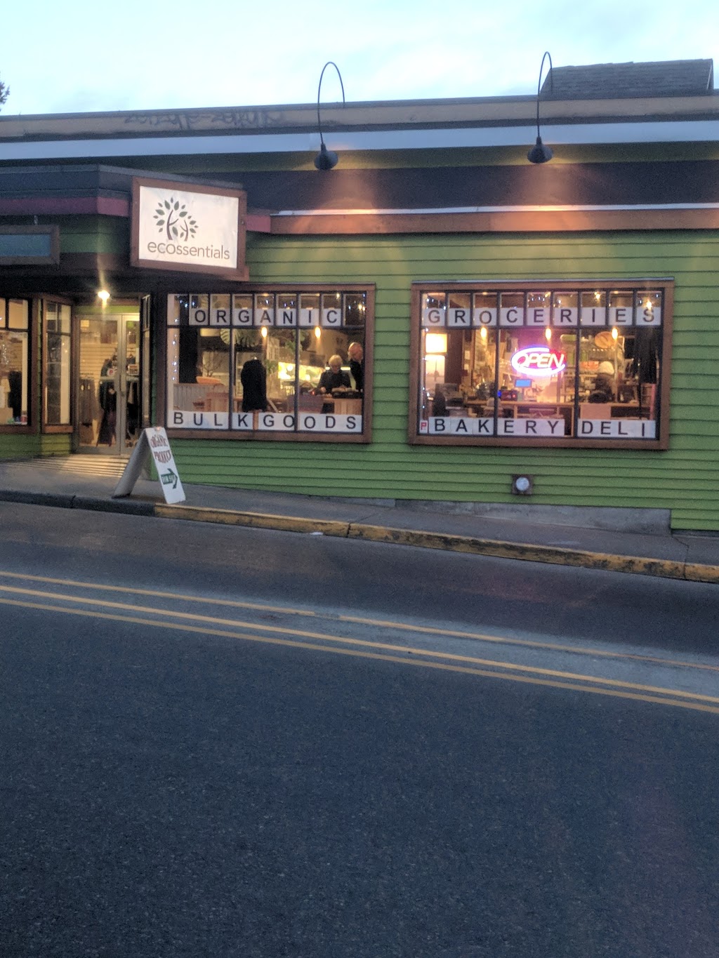 Ecossentials | 6812 Alberni St, Powell River, BC V8A 2B4, Canada | Phone: (604) 485-7000