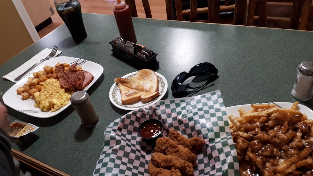 Wasa Lake Diner | 6624 Larch Rd, Wasa, BC V0B 2K0, Canada | Phone: (250) 422-3366