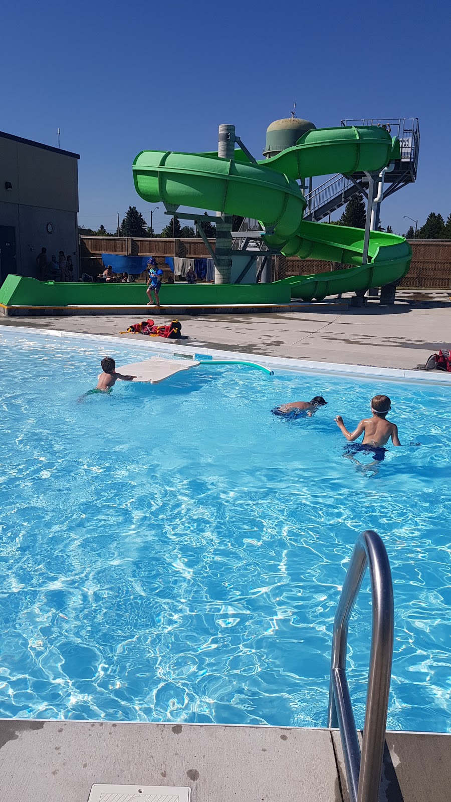 Rimbey Aquatic Centre | 5120 53 Ave, Rimbey, AB T0C 2J0, Canada | Phone: (403) 843-2437