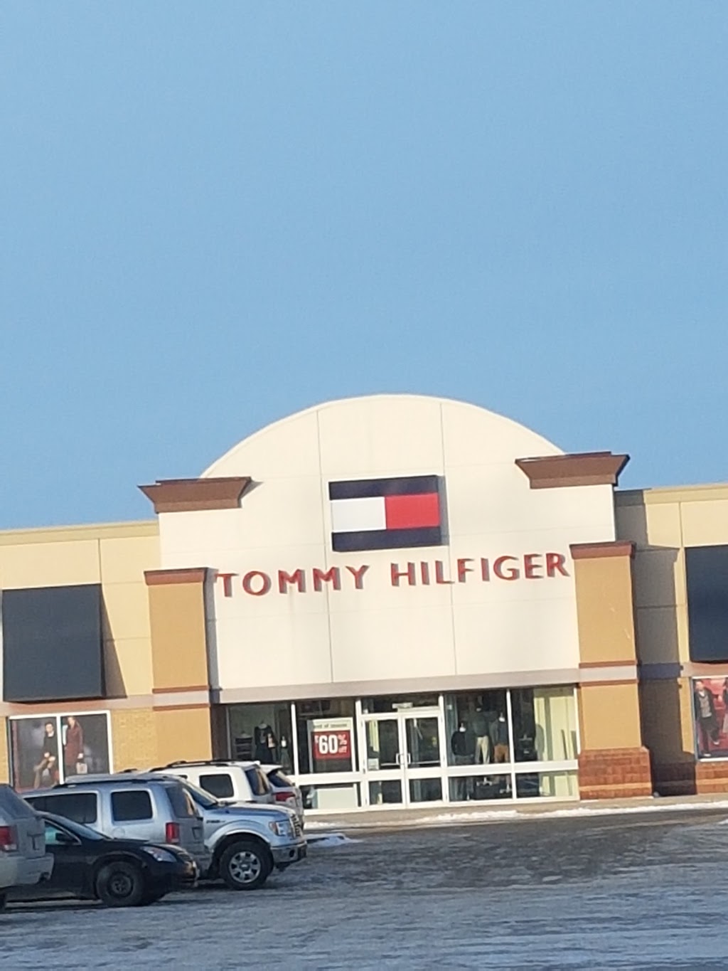 Tommy Hilfiger | 1585 Kenaston Blvd Unit 14, Winnipeg, MB R3P 2N3, Canada | Phone: (204) 487-7240