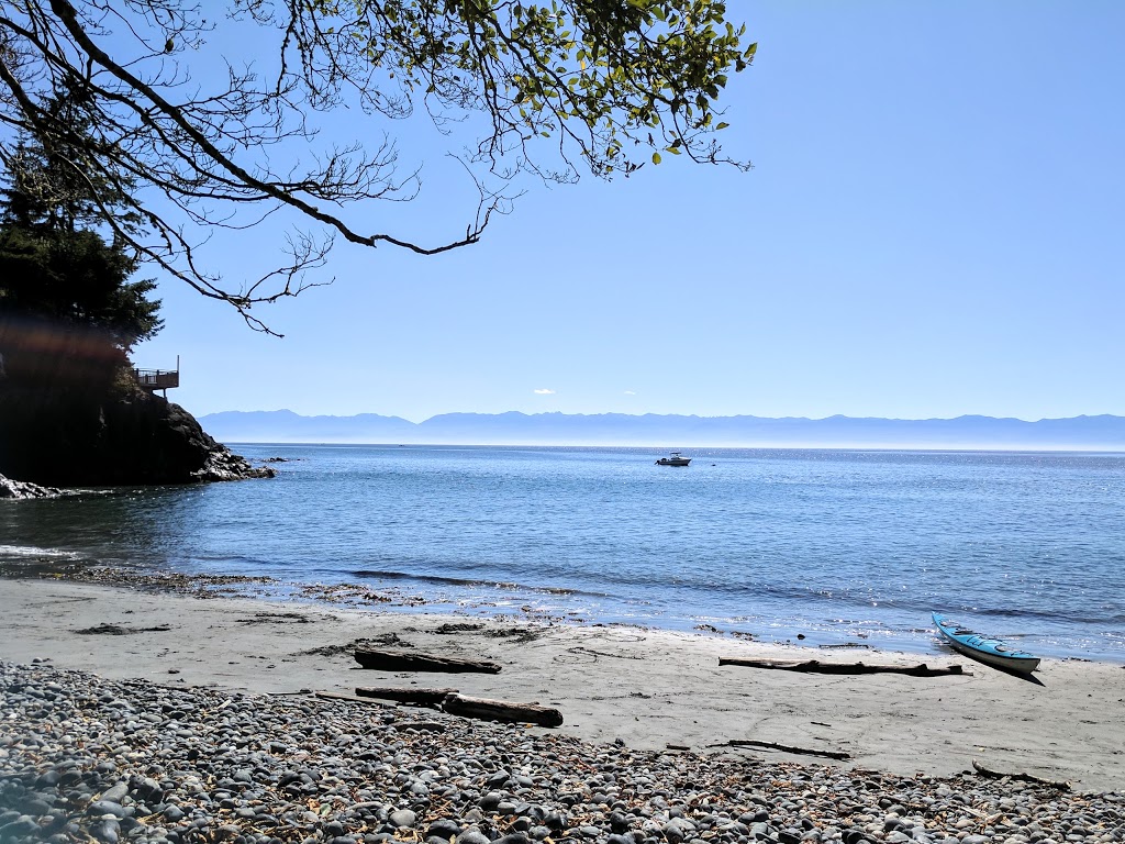 Orca Pass by BC Island Vacation Homes | 2594 Seaside Drive, Sooke, BC V9Z 1G7, Canada | Phone: (250) 642-5566