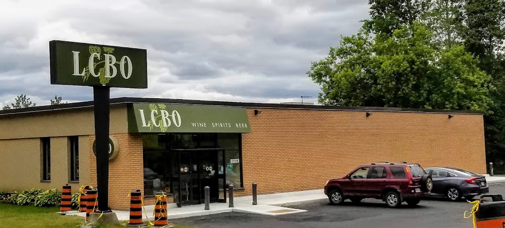 LCBO | 234 Bonnechere St W, Eganville, ON K0J 1T0, Canada | Phone: (613) 628-2100