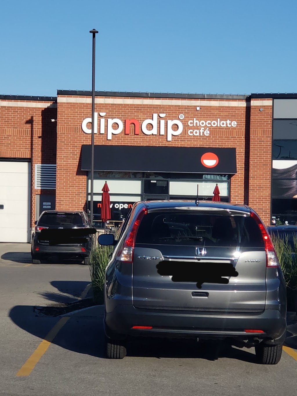 dipndip Chocolate Café | 1860 Appleby Line unit 22, Burlington, ON L7L 7H7, Canada | Phone: (905) 319-5688