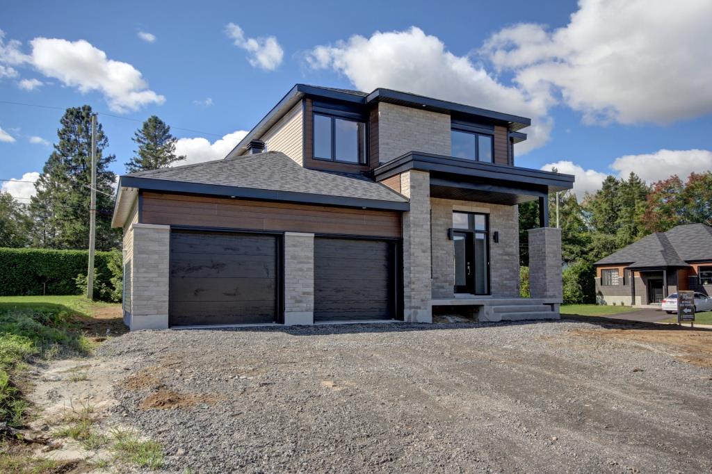 Habitation Cousineau | 319 Rue John-Ryan, Saint-Colomban, QC J5K 0N2, Canada | Phone: (450) 437-1513