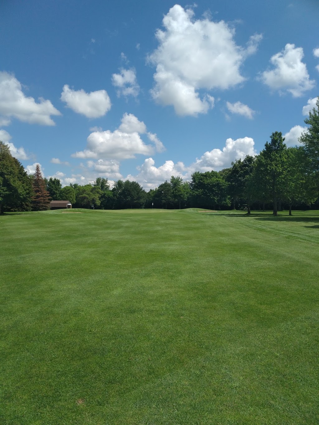 Country View Golf Course | 25393 St Clair Rd, Dover Centre, ON N0P 1L0, Canada | Phone: (519) 354-9500