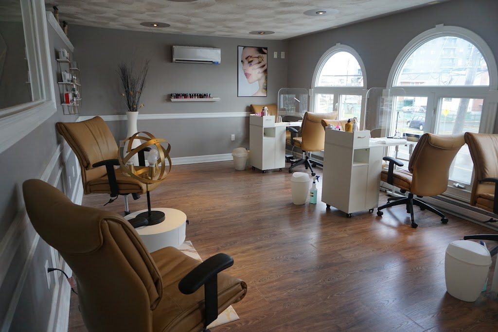 Reina Royale Esthetics & Hair | 3434 Dutch Village Rd, Halifax, NS B3N 2R8, Canada | Phone: (902) 329-4332