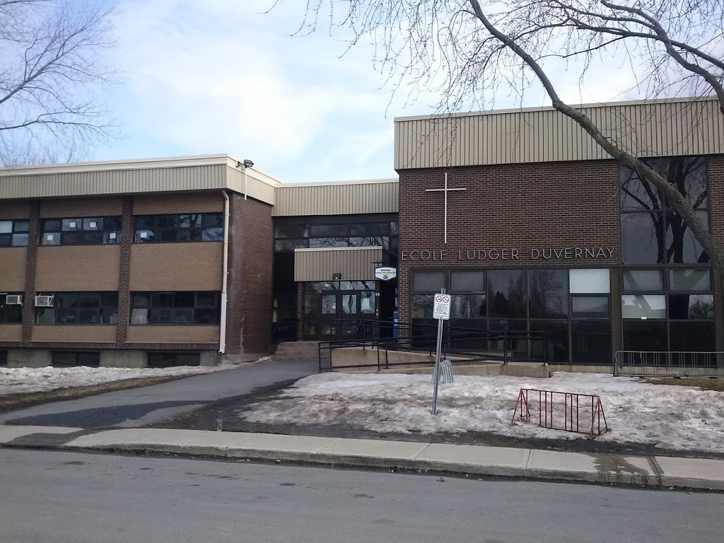 École Ludger-Duvernay | 36 Rue Dalpé, Verchères, QC J0L 2R0, Canada | Phone: (450) 645-2341