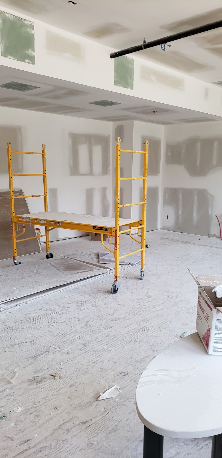 L&A Drywall Taper | 2 Hernon Ct, Brampton, ON L6S 2B9, Canada | Phone: (647) 928-7010