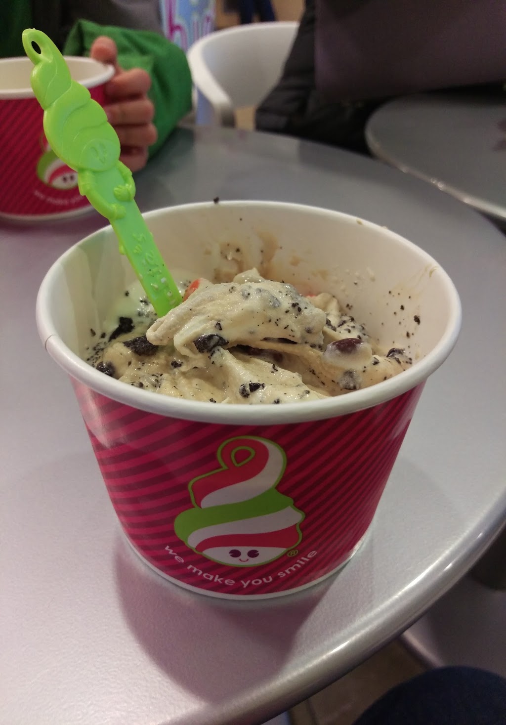 Menchies Southpointe Common | 2004 50 Ave Unit 117, Red Deer, AB T4R 3A2, Canada | Phone: (403) 342-2241