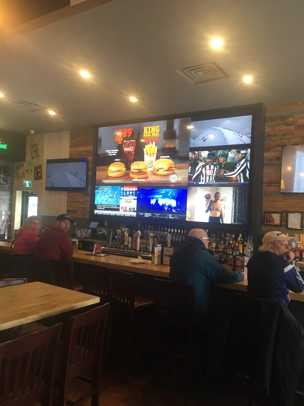 Chucks Roadhouse Bar & Grill | 440 Hespeler Rd, Cambridge, ON N1R 6J7, Canada | Phone: (519) 622-8334