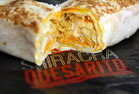Taco Bell | 125 Savage Rd, Newmarket, ON L3X 1R1, Canada | Phone: (289) 231-6627
