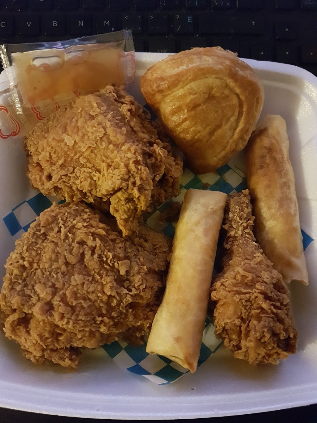 House of Chicken | 3867 Lawrence Ave E, Scarborough, ON M1G 1R2, Canada | Phone: (416) 289-8800