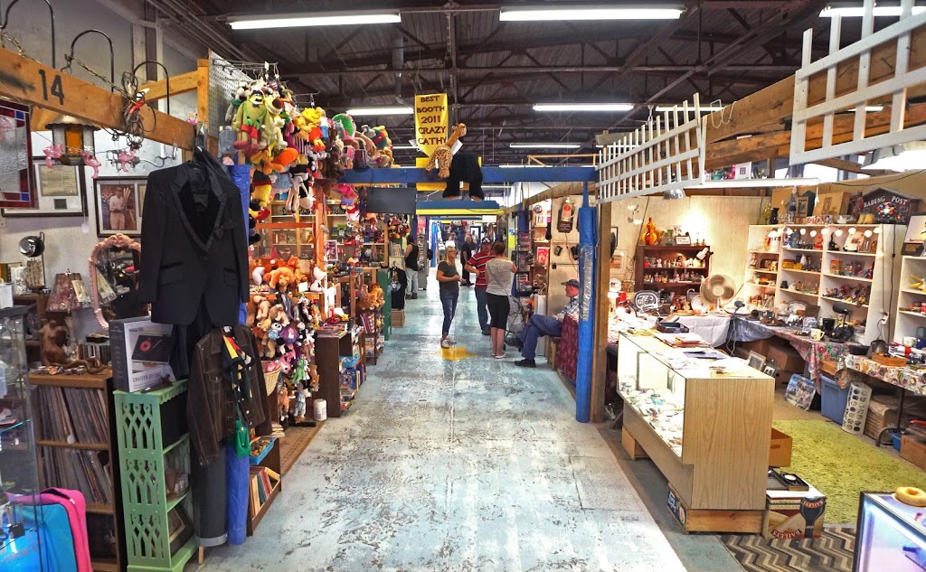 St. Catharines Factory Outlet Flea Market | 46 Turner Crescent, St. Catharines, ON L2P 2H6, Canada | Phone: (905) 684-3066