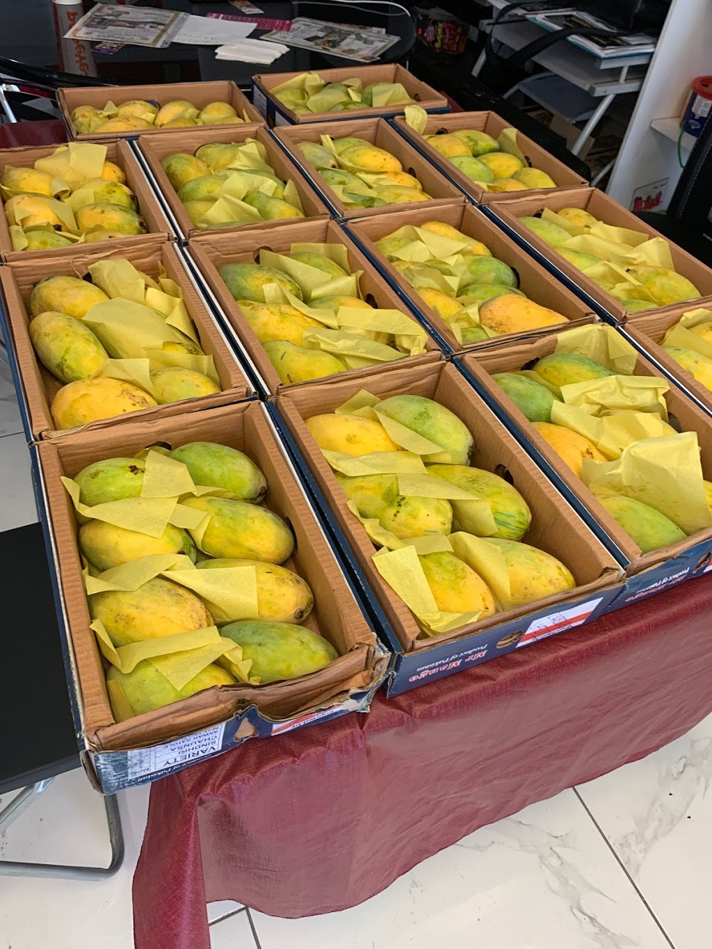 Pakistani Mangoes | 1212 Dundas St W, Mississauga, ON L5C 1E2, Canada | Phone: (647) 854-6665