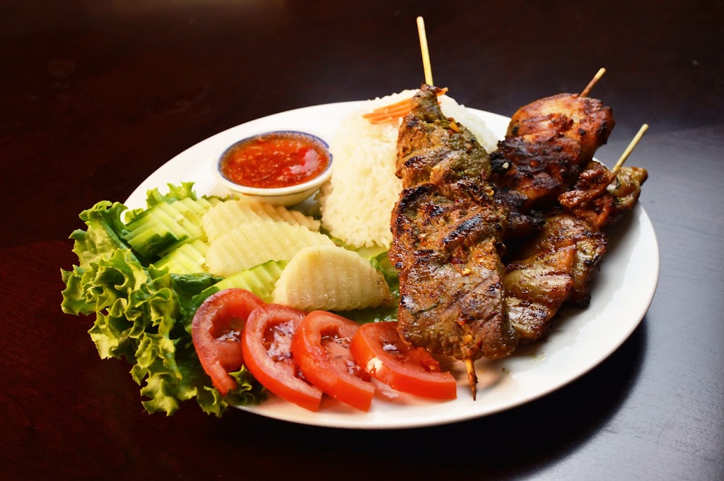 Angkor Grill | 825 Rue Saint-Laurent O, Longueuil, QC J4K 2V1, Canada | Phone: (450) 670-7888