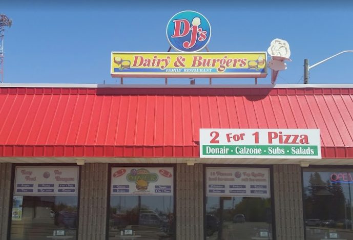 DJs Dairy & Burger | 5307 49 St, Barrhead, AB T7N 1A5, Canada | Phone: (780) 674-6476