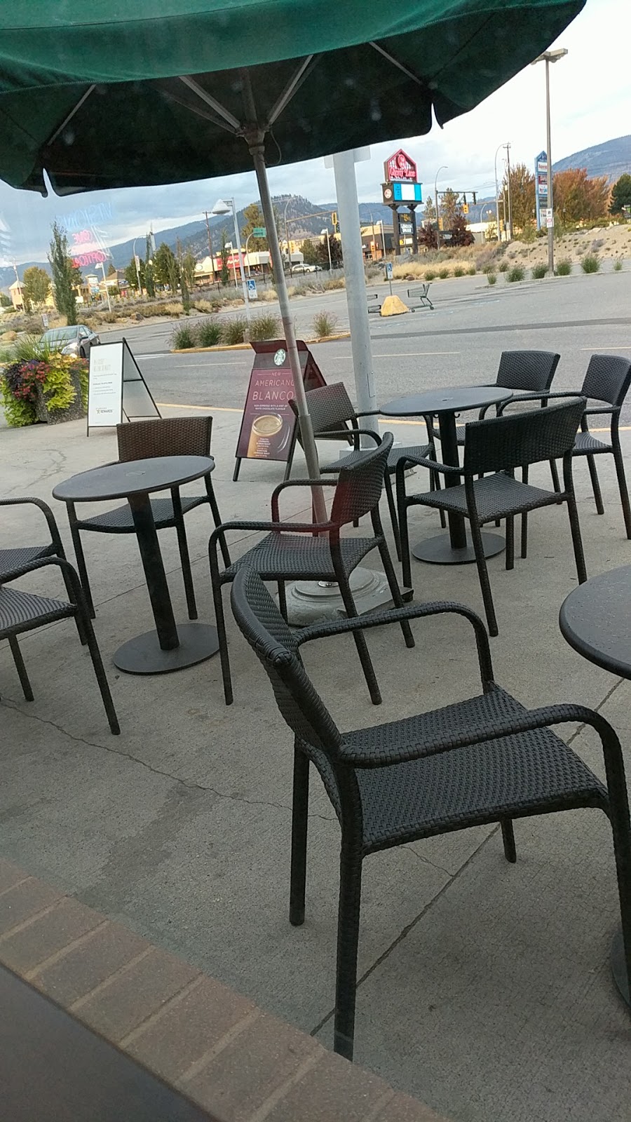 Starbucks | 2111 Main St, Penticton, BC V2A 6V1, Canada | Phone: (250) 492-9133