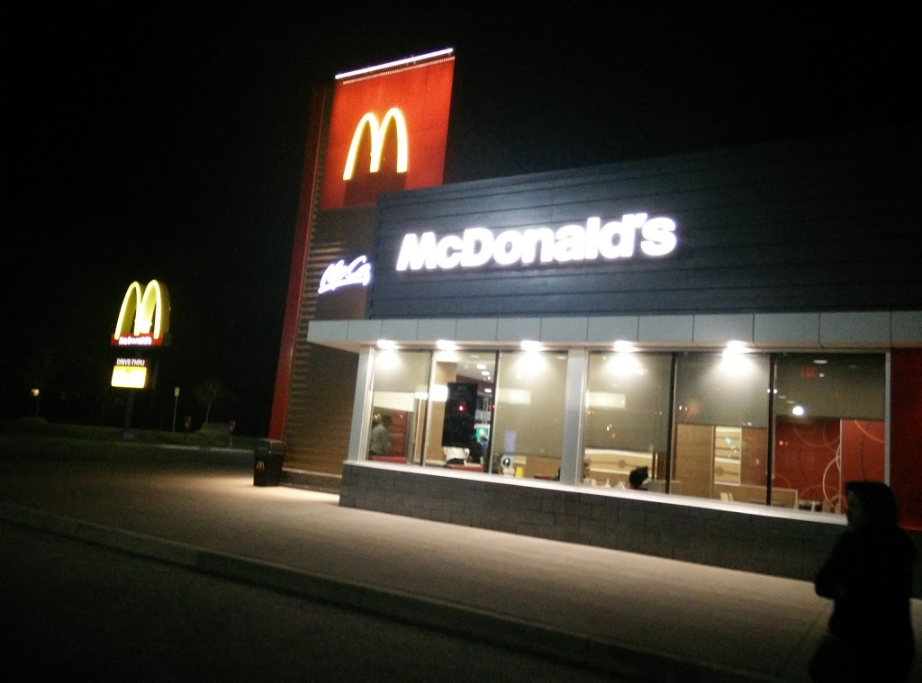 McDonalds | 460 St Davids Rd, St. Catharines, ON L2T 4C2, Canada | Phone: (905) 682-3993