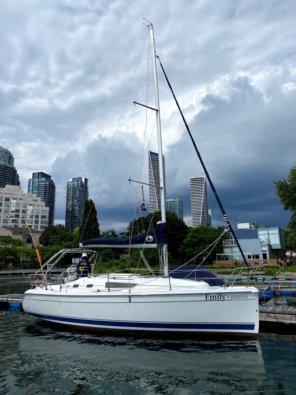 Humber Bay Sailing Centre | 100 Humber Bay Park Rd W, Etobicoke, ON M8V 3X7, Canada | Phone: (416) 252-4272