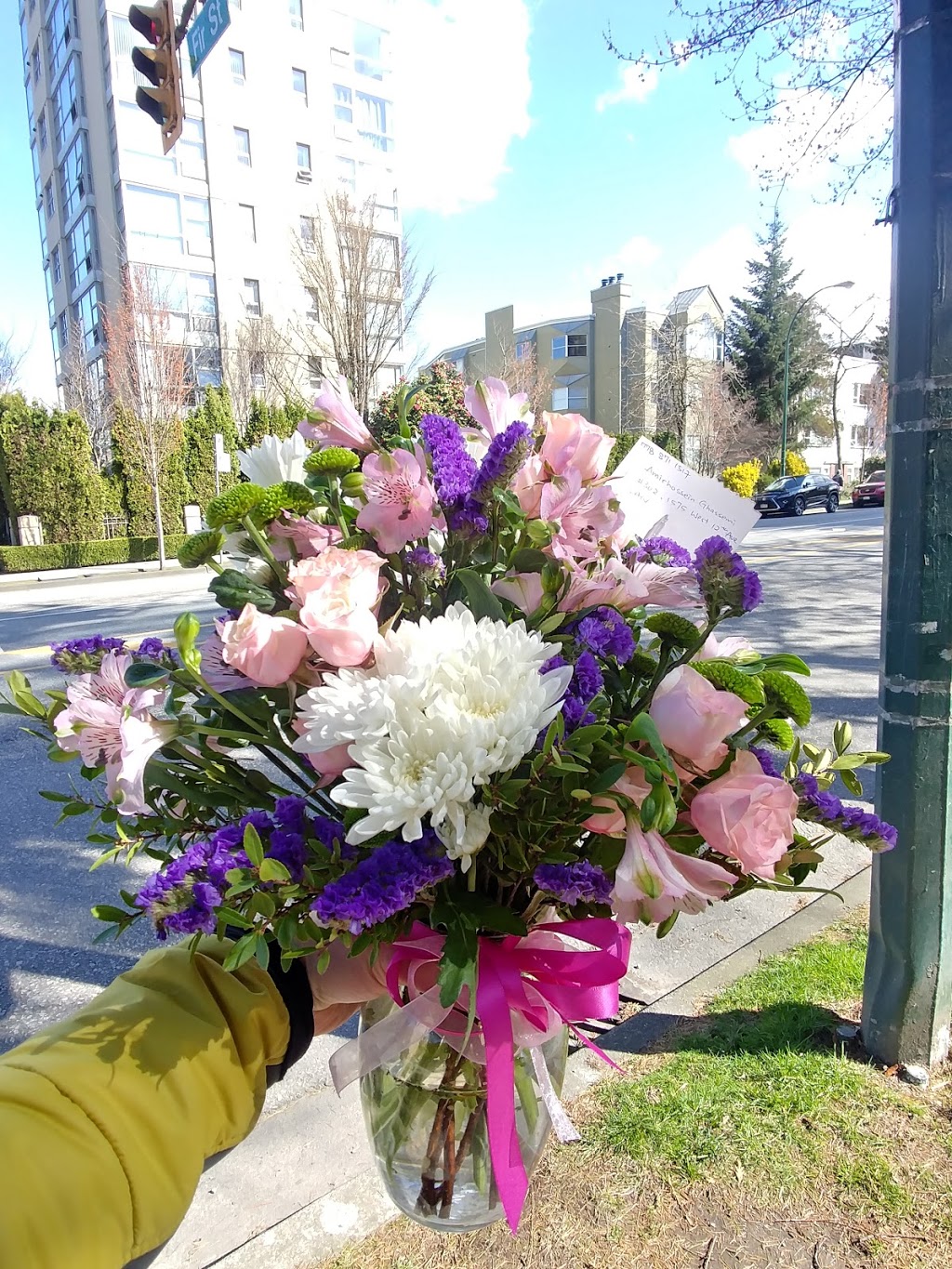 BC Flower Vancouver Local Florist (Order Online) | 2522 Nanaimo St #31, Vancouver, BC V5M 4T9, Canada | Phone: (778) 767-5495