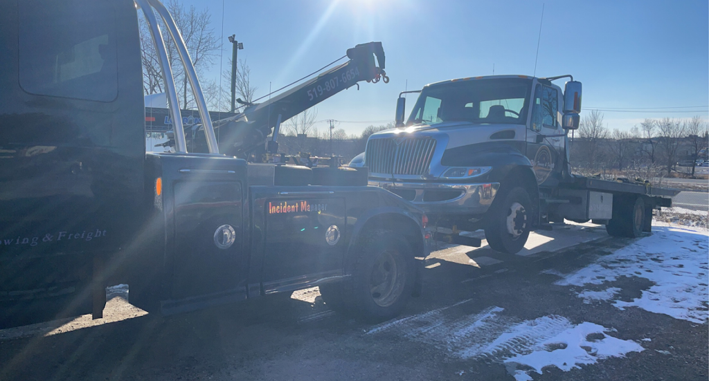 Holst Towing & Freight Ltd. | 39 Cedarview Pl, Kitchener, ON N2B 3Y2, Canada | Phone: (519) 807-6654