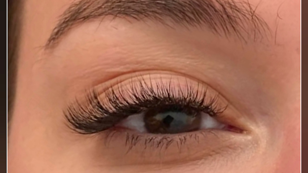 LondonLashBar | 398 Oxford St E, London, ON N6A 1V7, Canada | Phone: (519) 319-6996