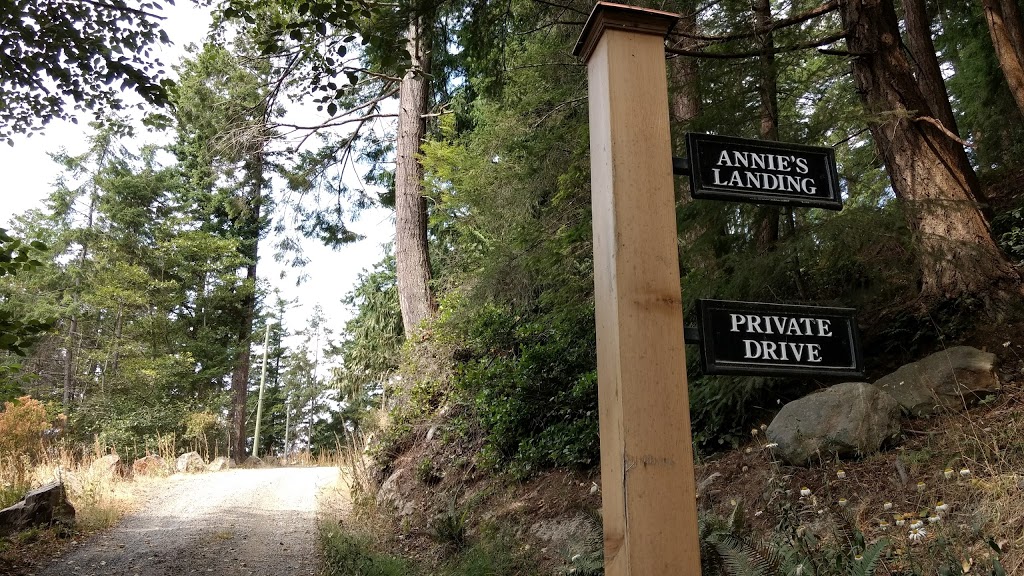 Annies Landing | 1681 Woods Rd, Bowen Island, BC V0N 1G2, Canada