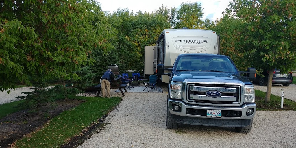 Champagnes RV Park and Campground | 20 Champagne Rd, Lac du Bonnet, MB R0E 1A0, Canada | Phone: (204) 345-2414