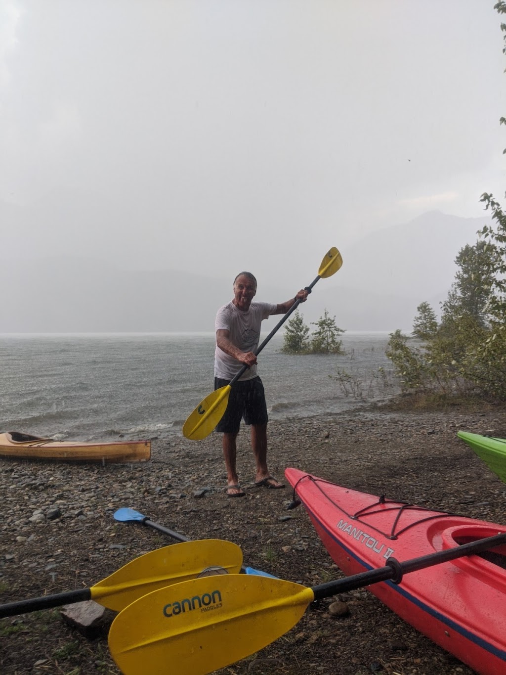 Natural Escapes Kayaking and Canoeing | 1115 Pine Ridge Crescent, Revelstoke, BC V0E 2S1, Canada | Phone: (250) 837-7883