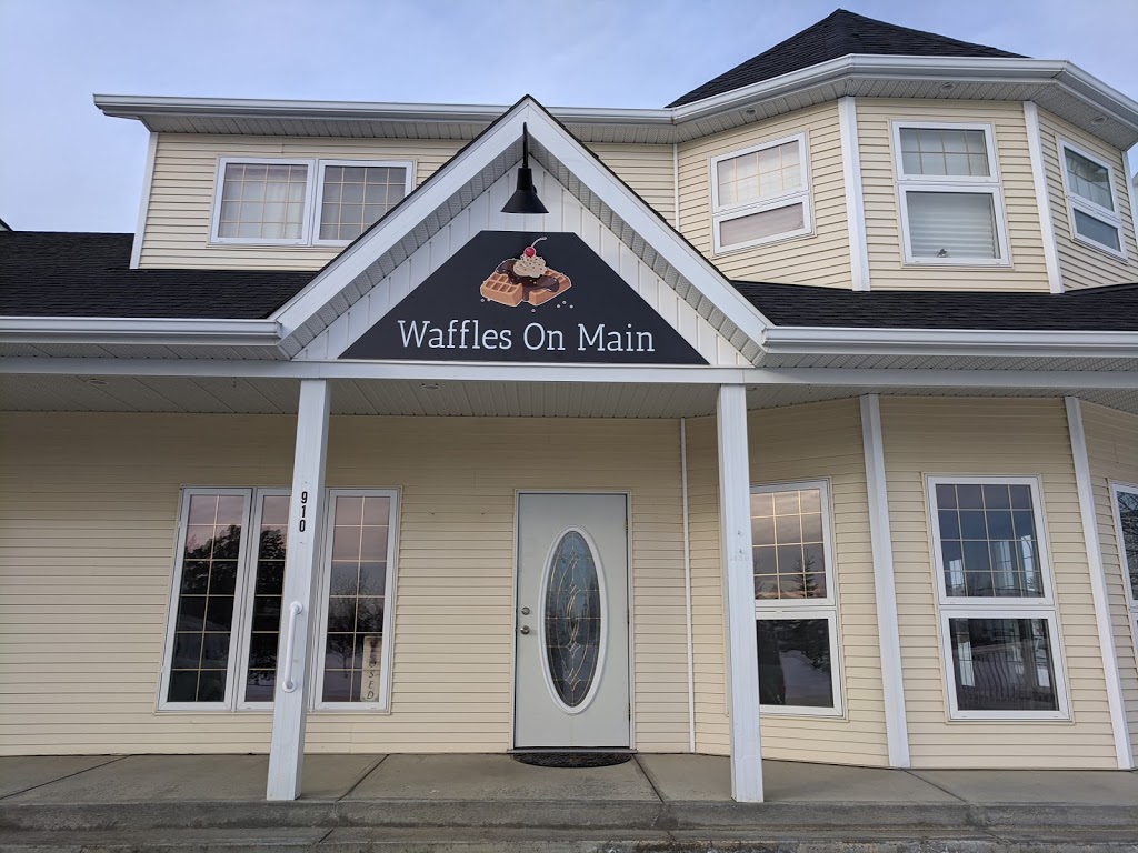 Waffles On Main | 910 Main St, Three Hills, AB T0M 2A0, Canada | Phone: (587) 321-5717